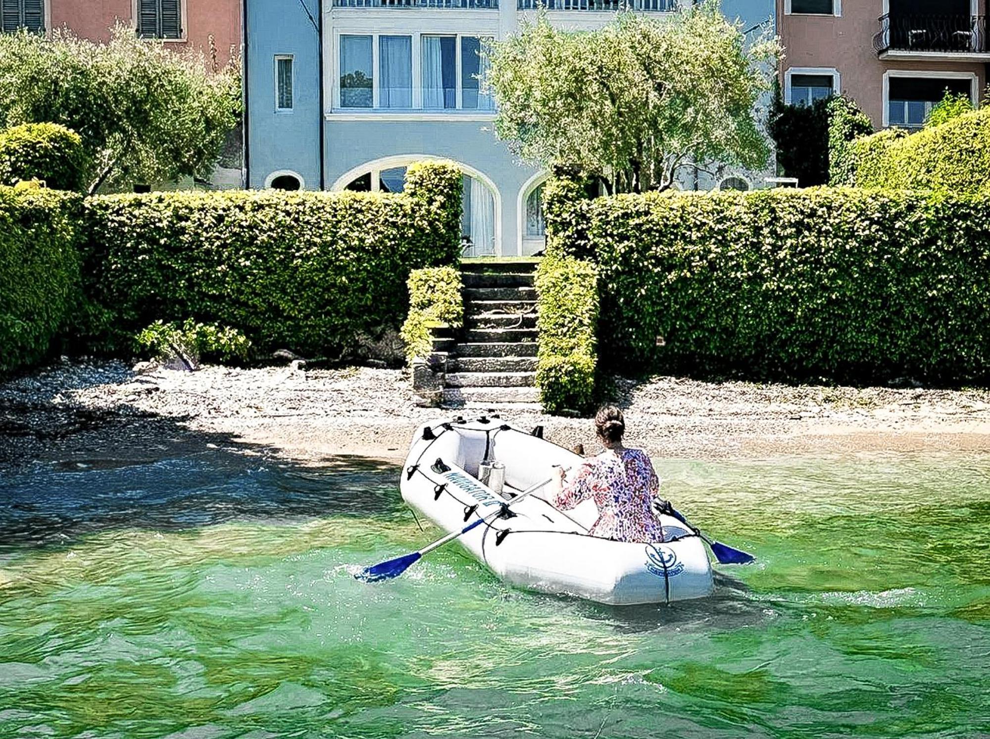 Luxury Lakeside Apartment Right On The Water Salò Eksteriør billede